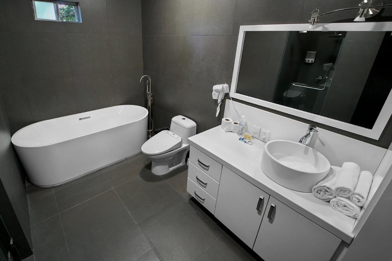 Stay Inn Hotels Рейноса Экстерьер фото