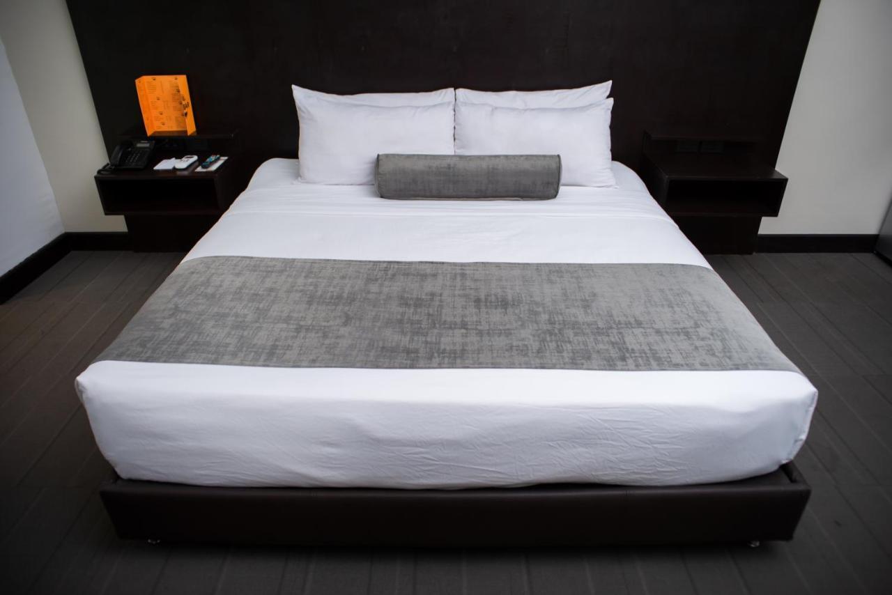Stay Inn Hotels Рейноса Экстерьер фото